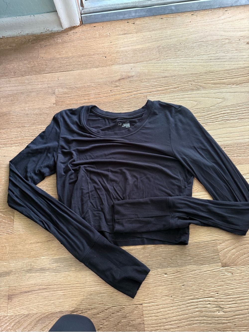 aerie Black Long Sleeve Crop Top